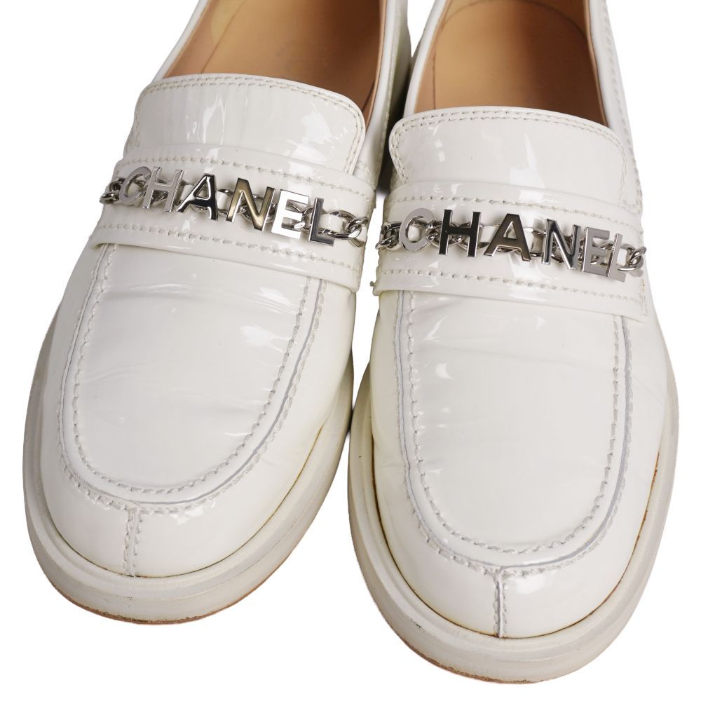 Chanel Loafers 22c Moccasins Logo — view 3