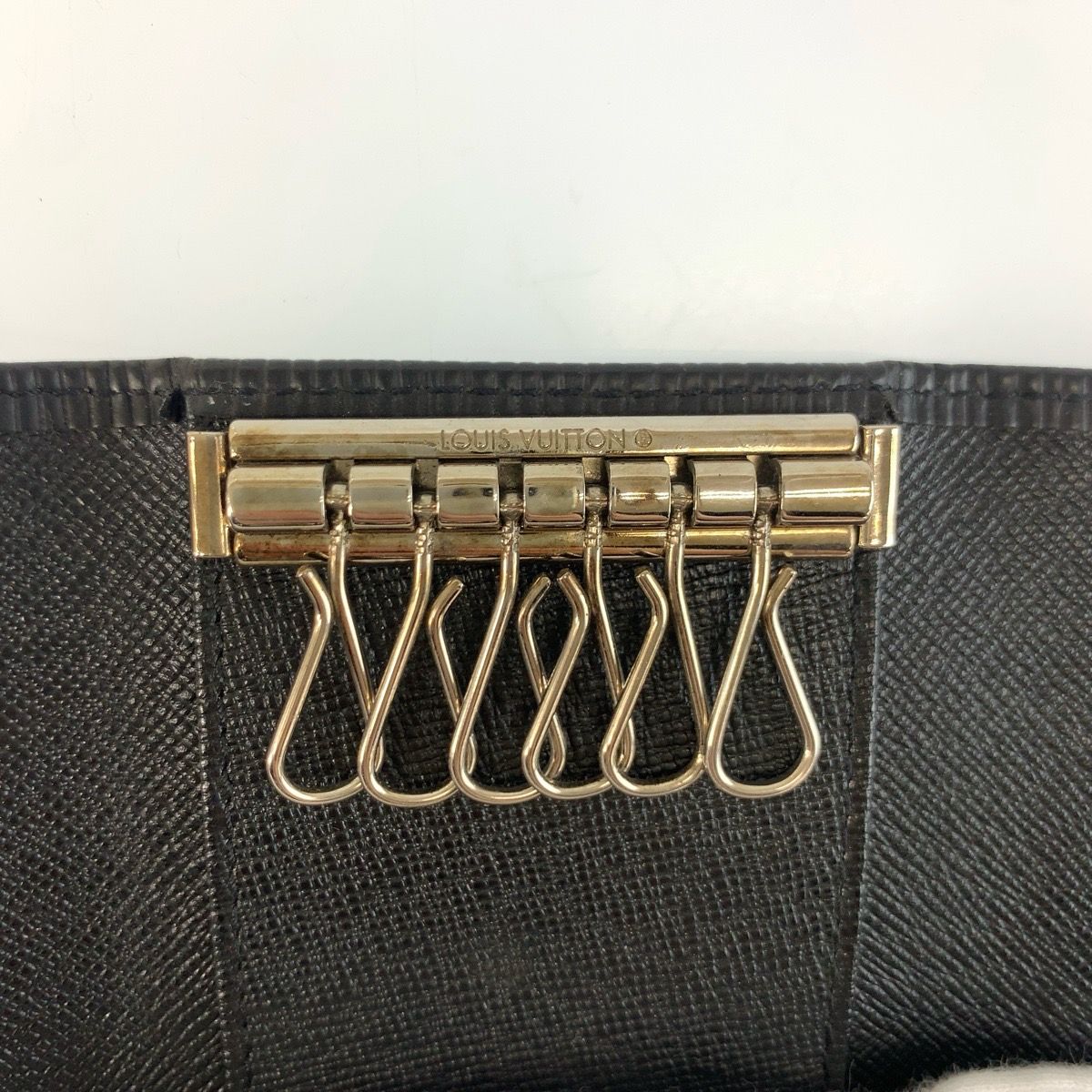 Louis Vuitton Epi Multicles 6 Black Leather Key Case 6 Rows Key Holder — view 5