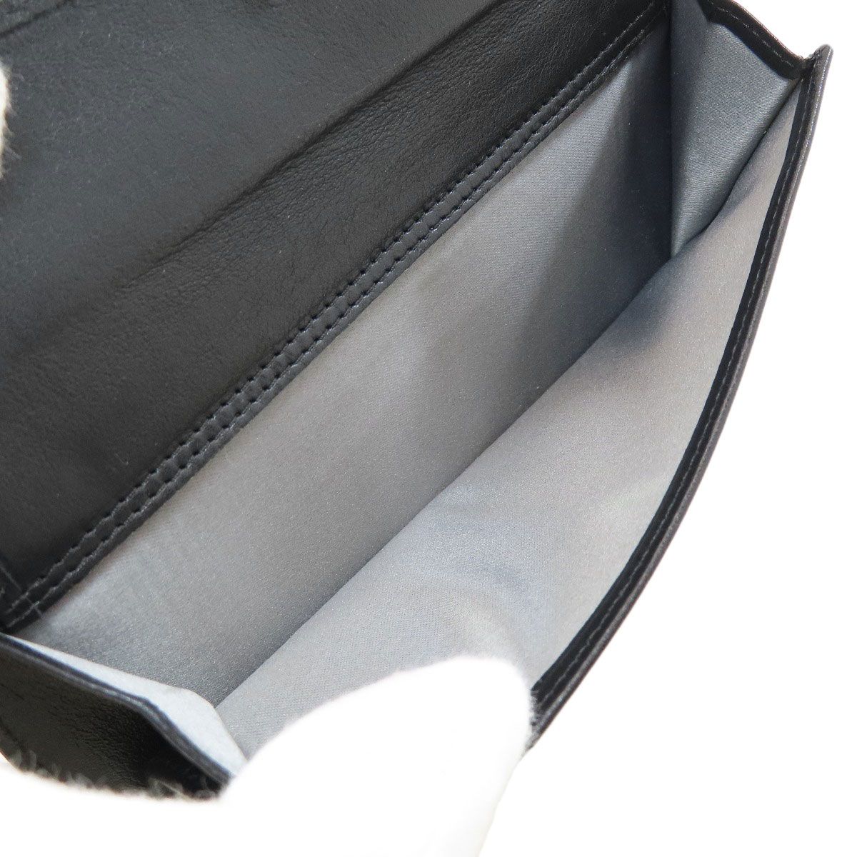 Chanel CC Logo Studs Silver Wallet Leather — view 6