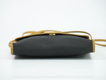 Saint Laurent YSL Shoulder Bag Pochette Black Second — view 3