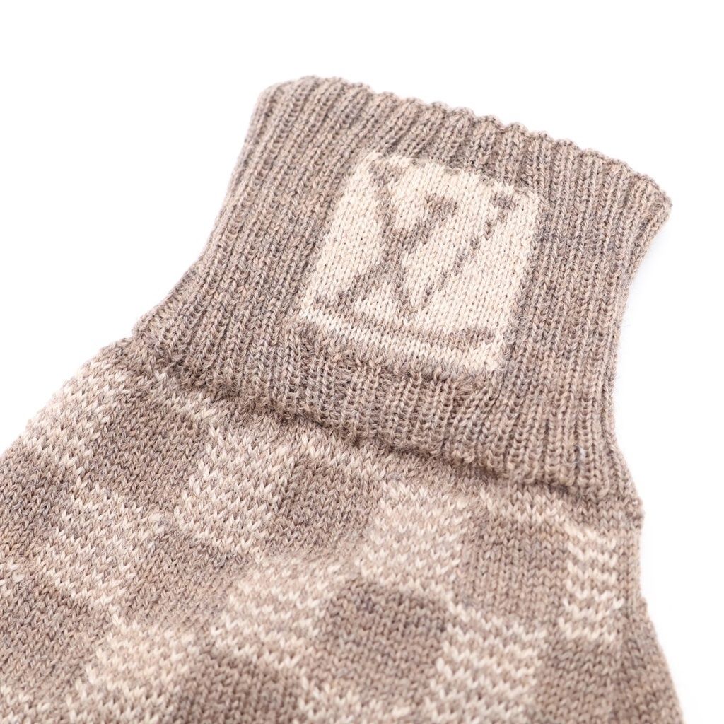 Louis Vuitton Damier Gloves Brown — view 5