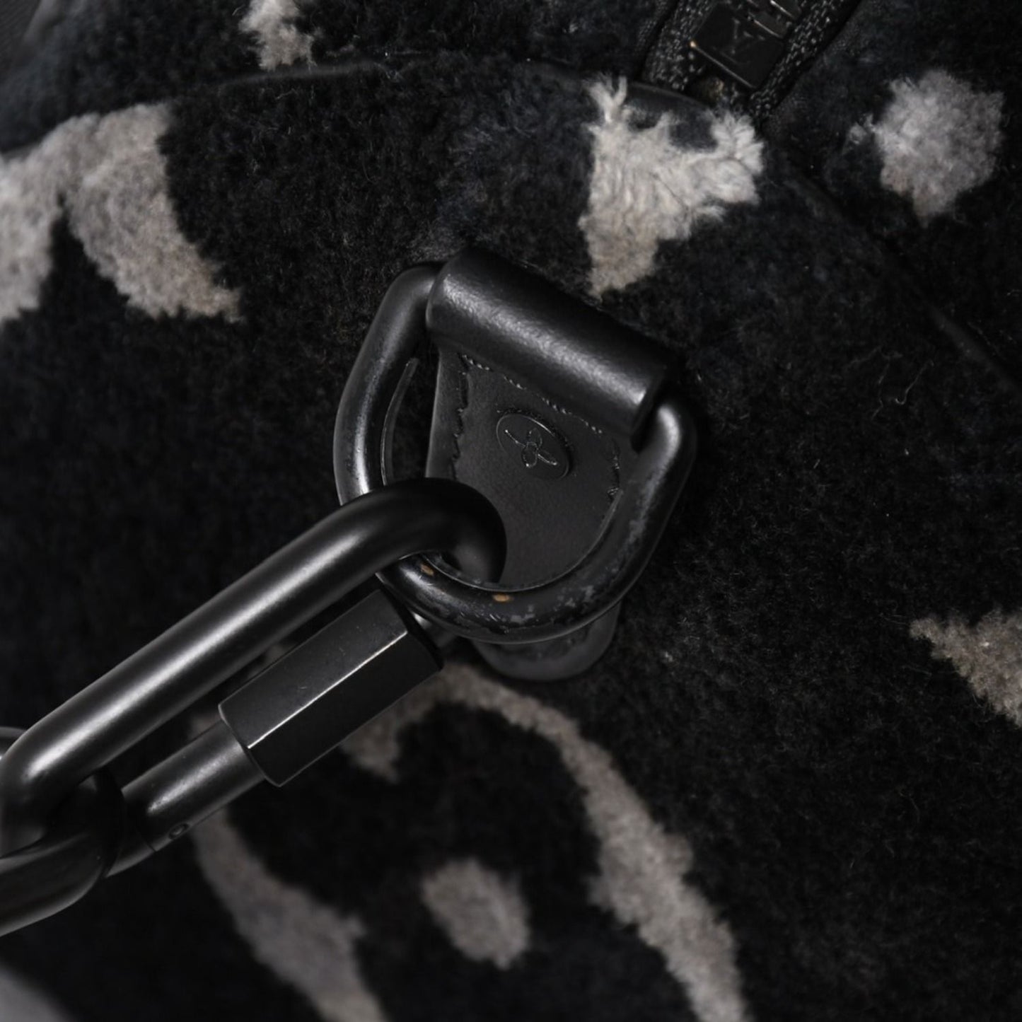 Louis Vuitton Keepall Bandouliere 25 Boston Bag Monogram Eclipse Tuffetage — view 6