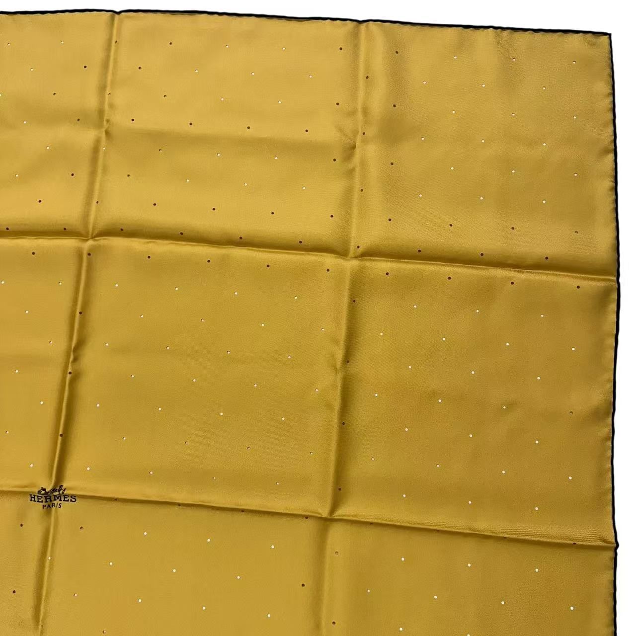 Hermes Carre 90 Silk 100% Hole Scarf — view 3