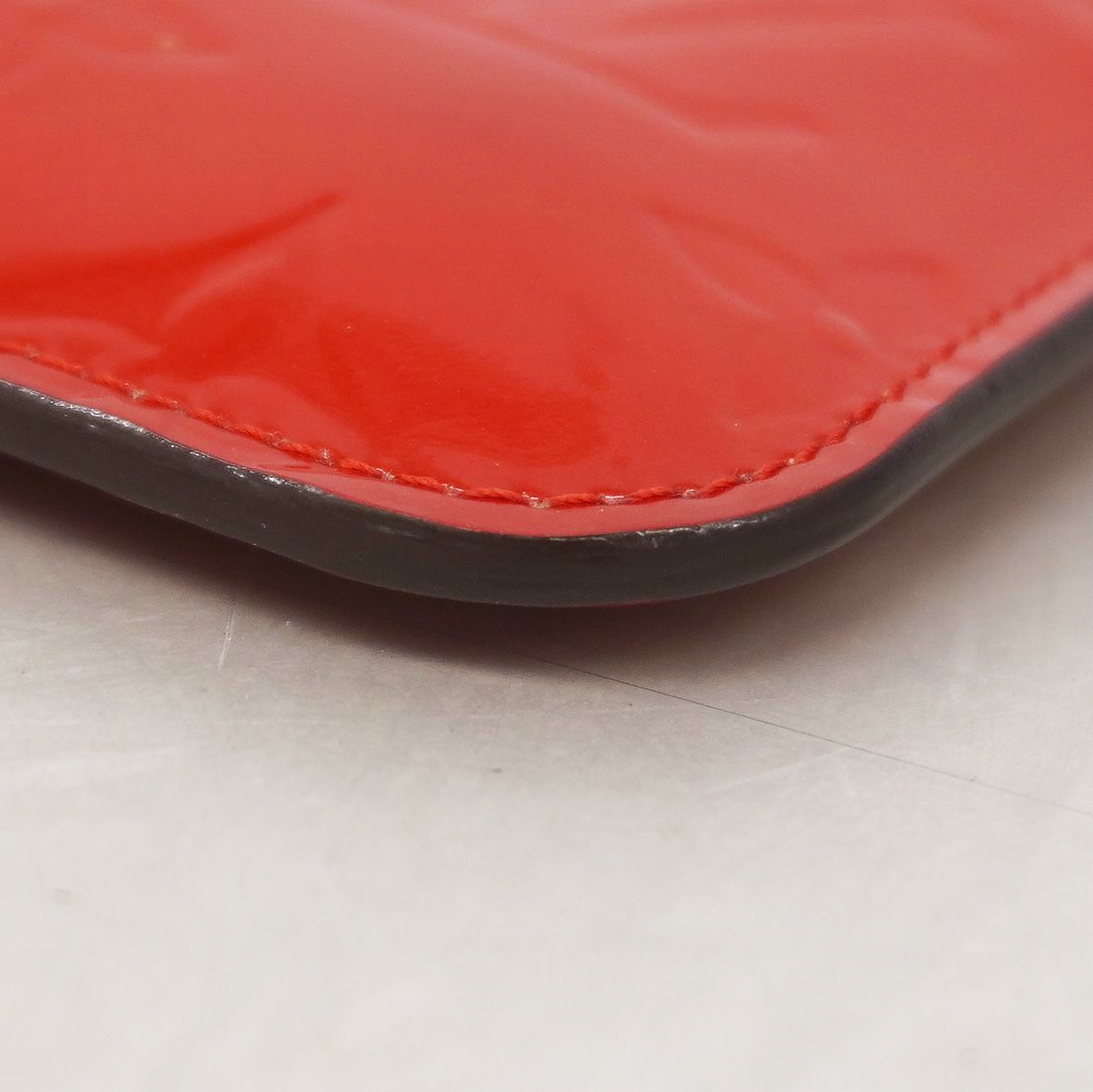 Louis Vuitton Coin Case Vernis Pochette Cles Cerise — view 7
