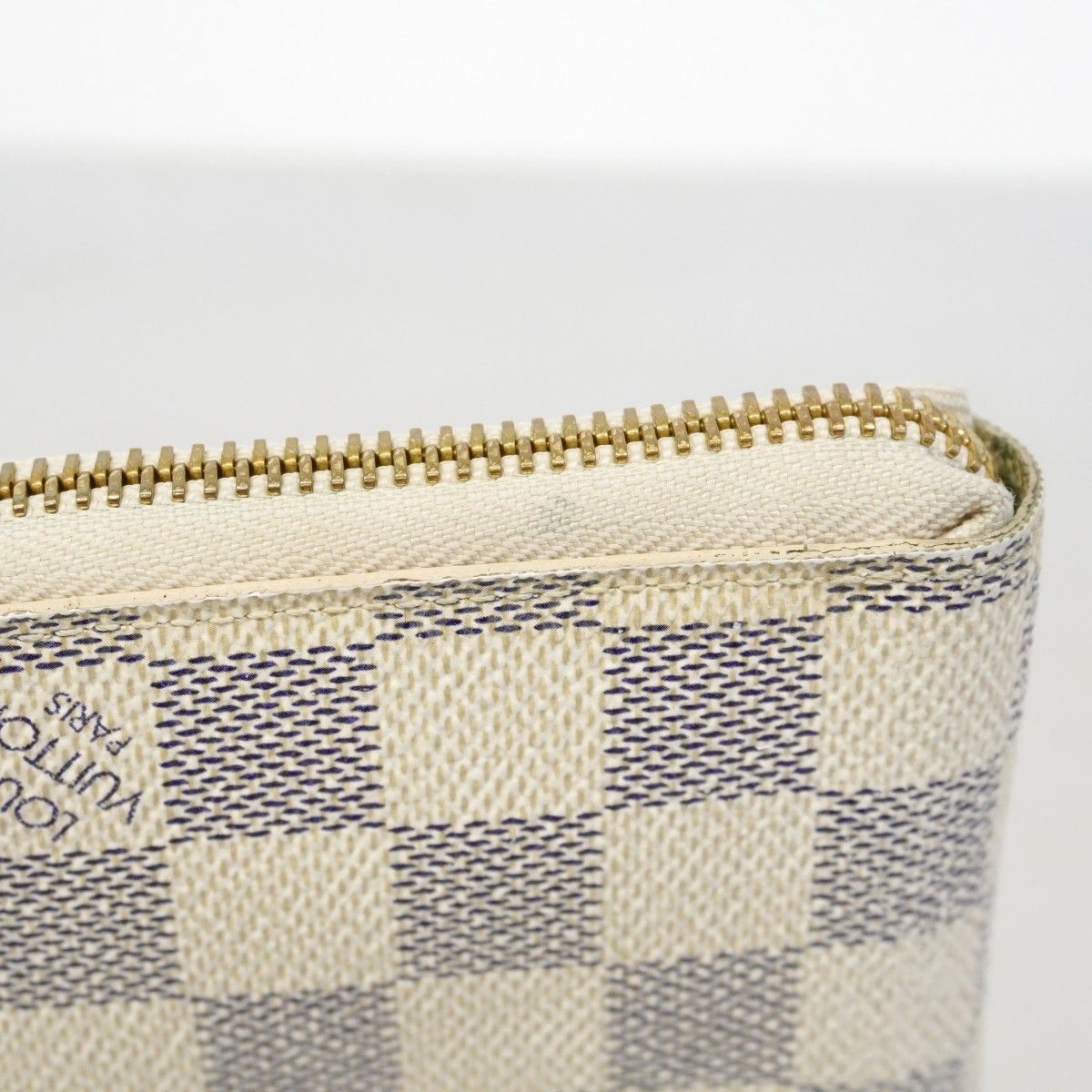 Louis Vuitton Wallet Damier Azur Zippy Compact White — view 9