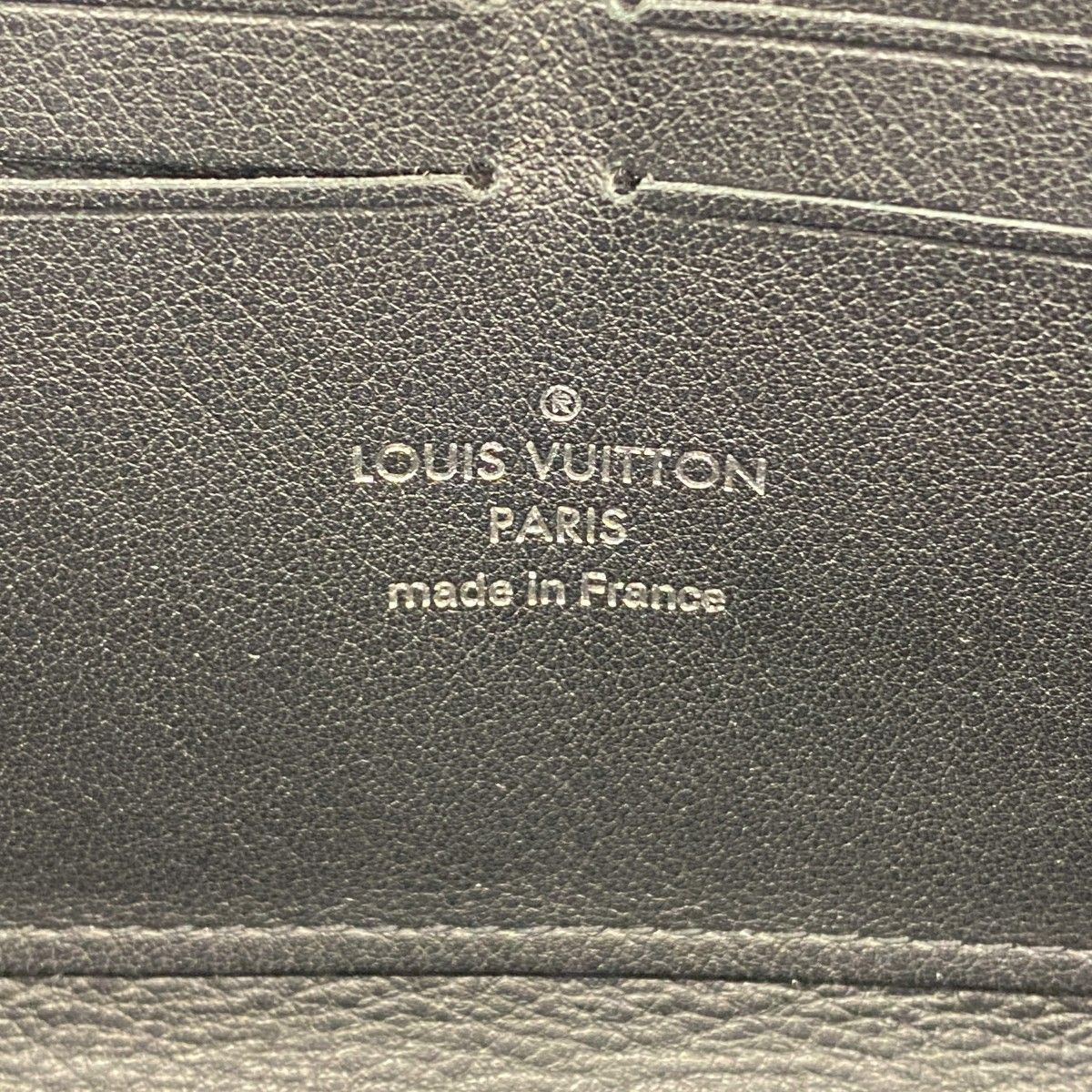 Louis Vuitton Wallet Mahina Zippy Noir — view 4