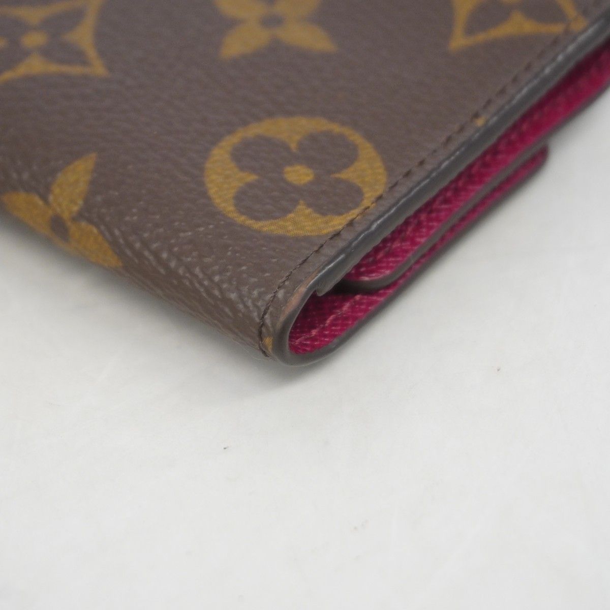 Louis Vuitton Key Case Monogram Multicles 6 Fuchsia Key Holder — view 6