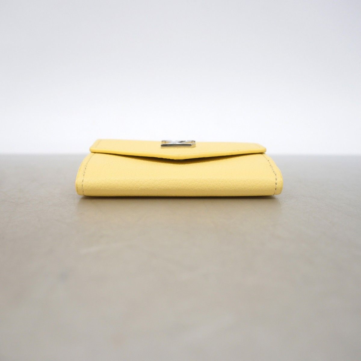 Louis Vuitton Trifold Wallet Taurillon Portefeuille Lock Mini Yellow — view 2