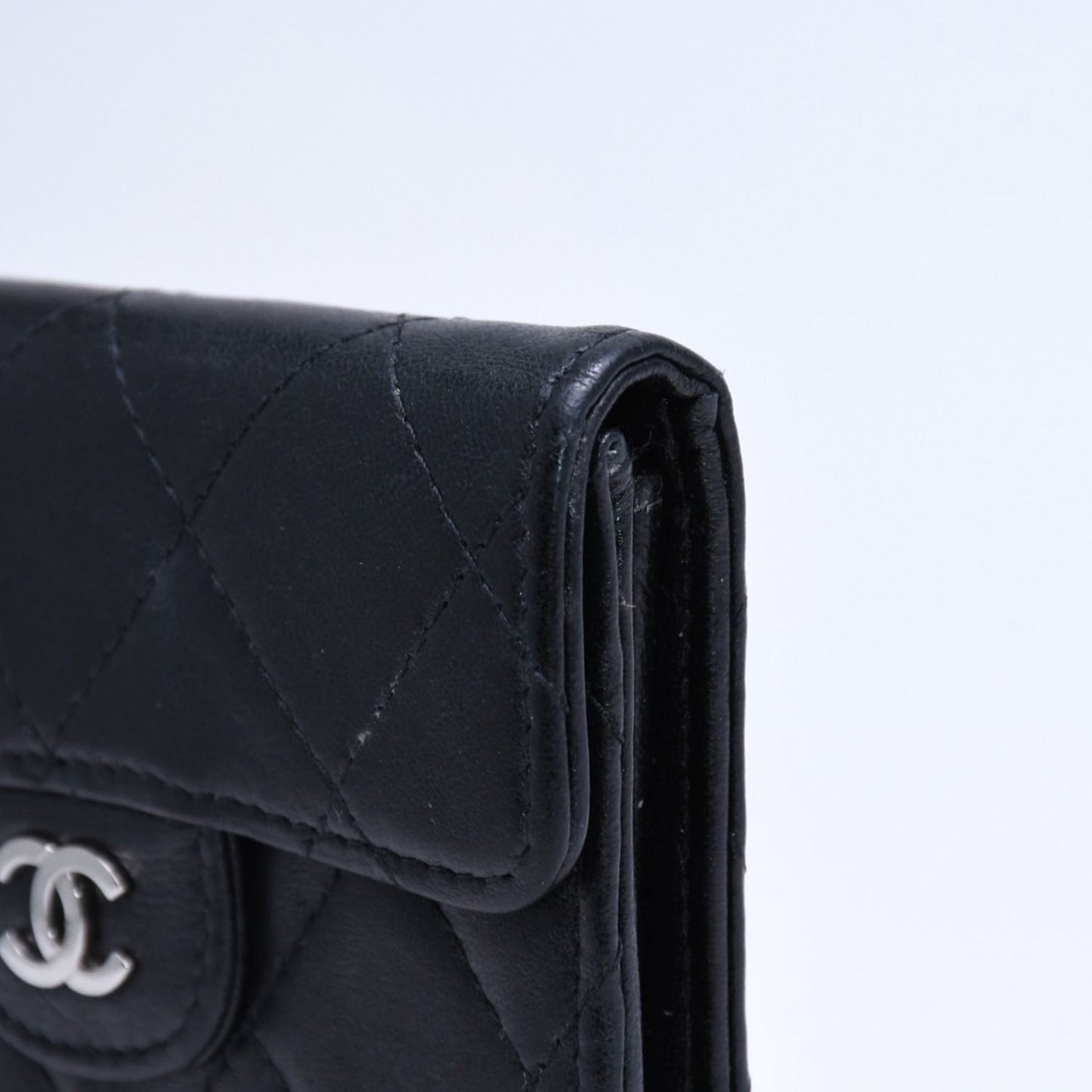 Chanel Quilted Coin Card Holder Purse CC Logo Lambskin Silver — view 6