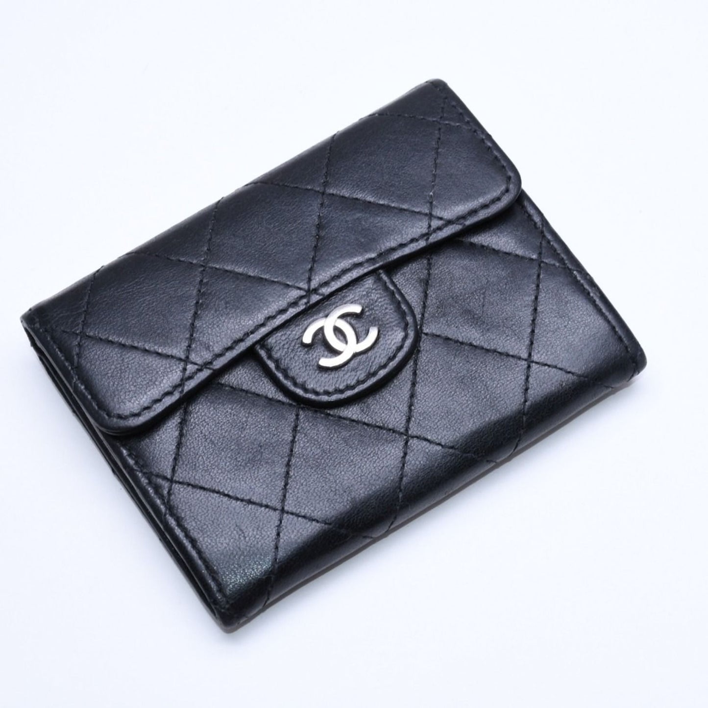 Chanel Quilted Coin Card Holder Purse CC Logo Lambskin Silver — view 3