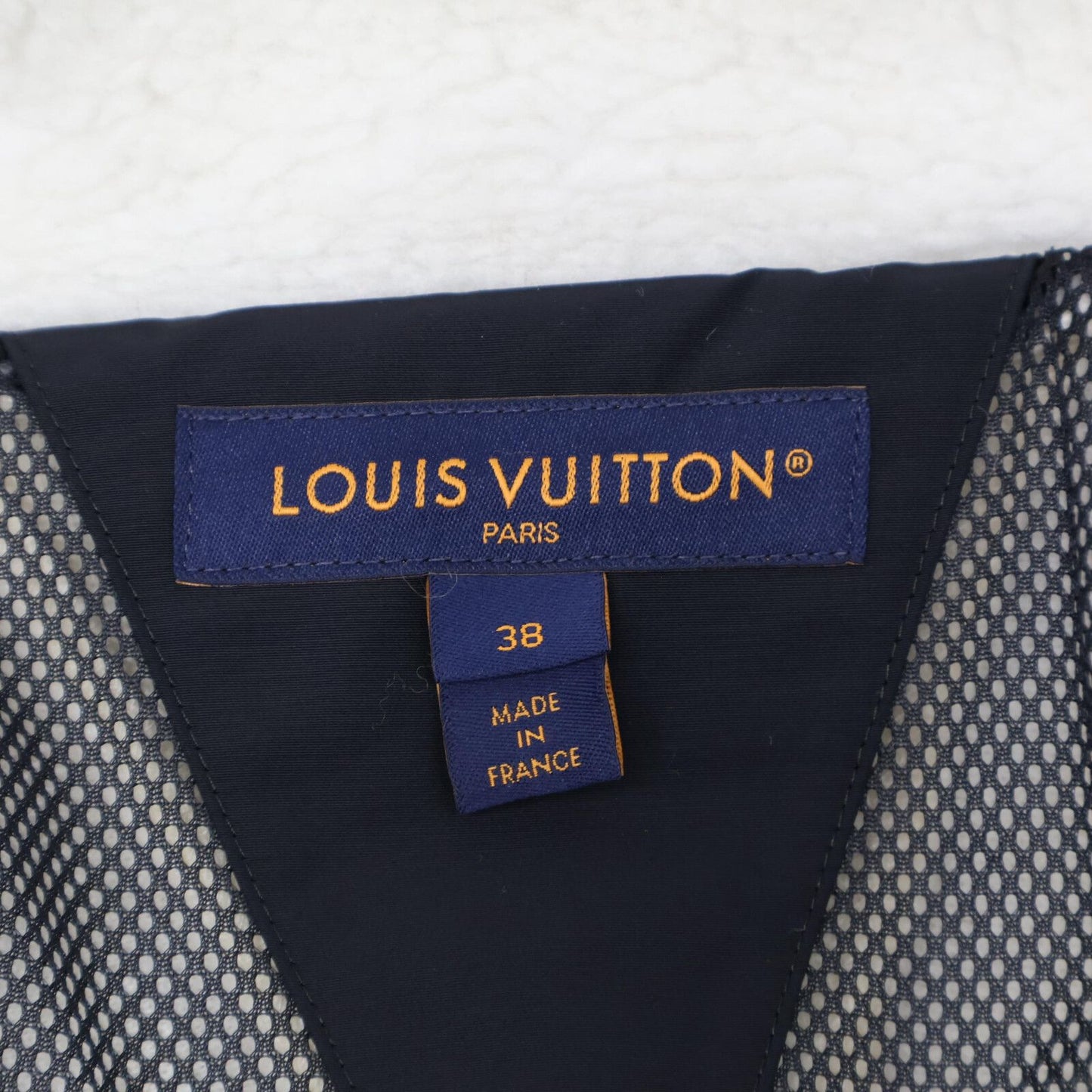 Louis Vuitton Pau Ombre Monogram Fleece 38 Jacket — view 6