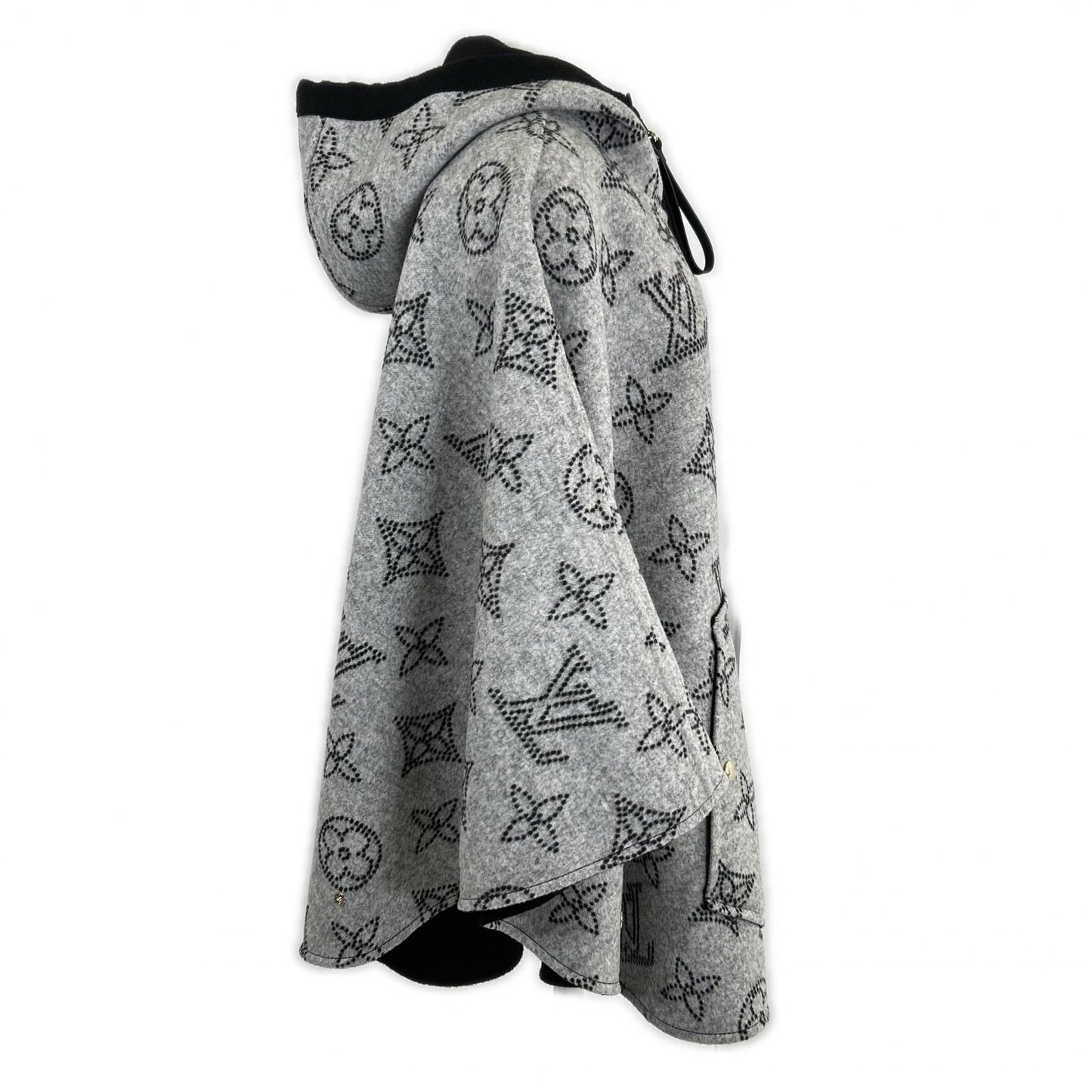 Louis Vuitton Mahina Monogram Reversible Poncho Cape TU — view 4