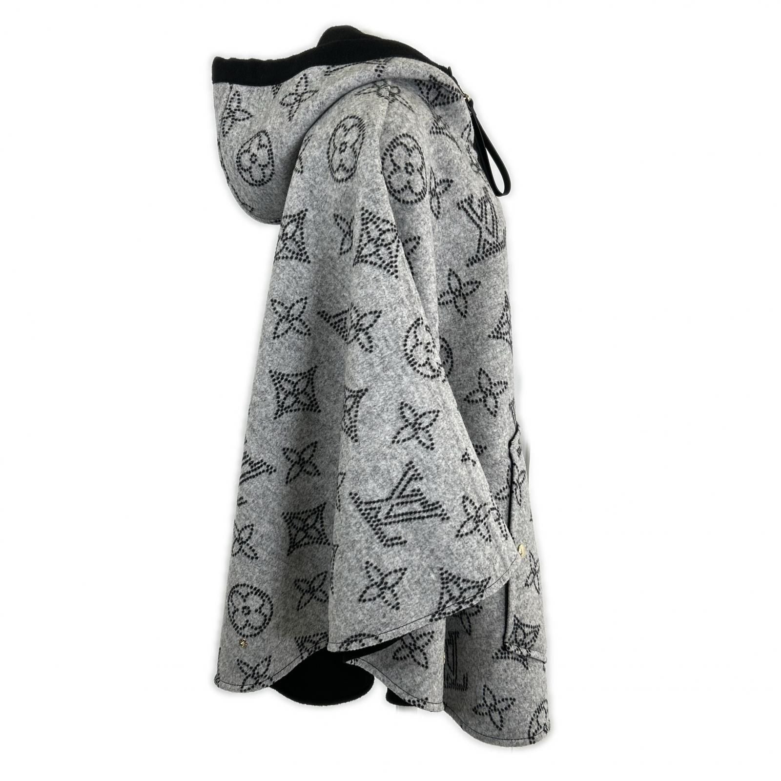 Louis Vuitton Mahina Monogram Reversible Poncho Cape TU — view 4