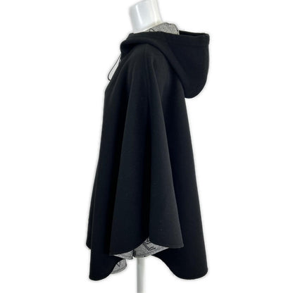 Louis Vuitton Mahina Monogram Reversible Poncho Cape TU — view 6