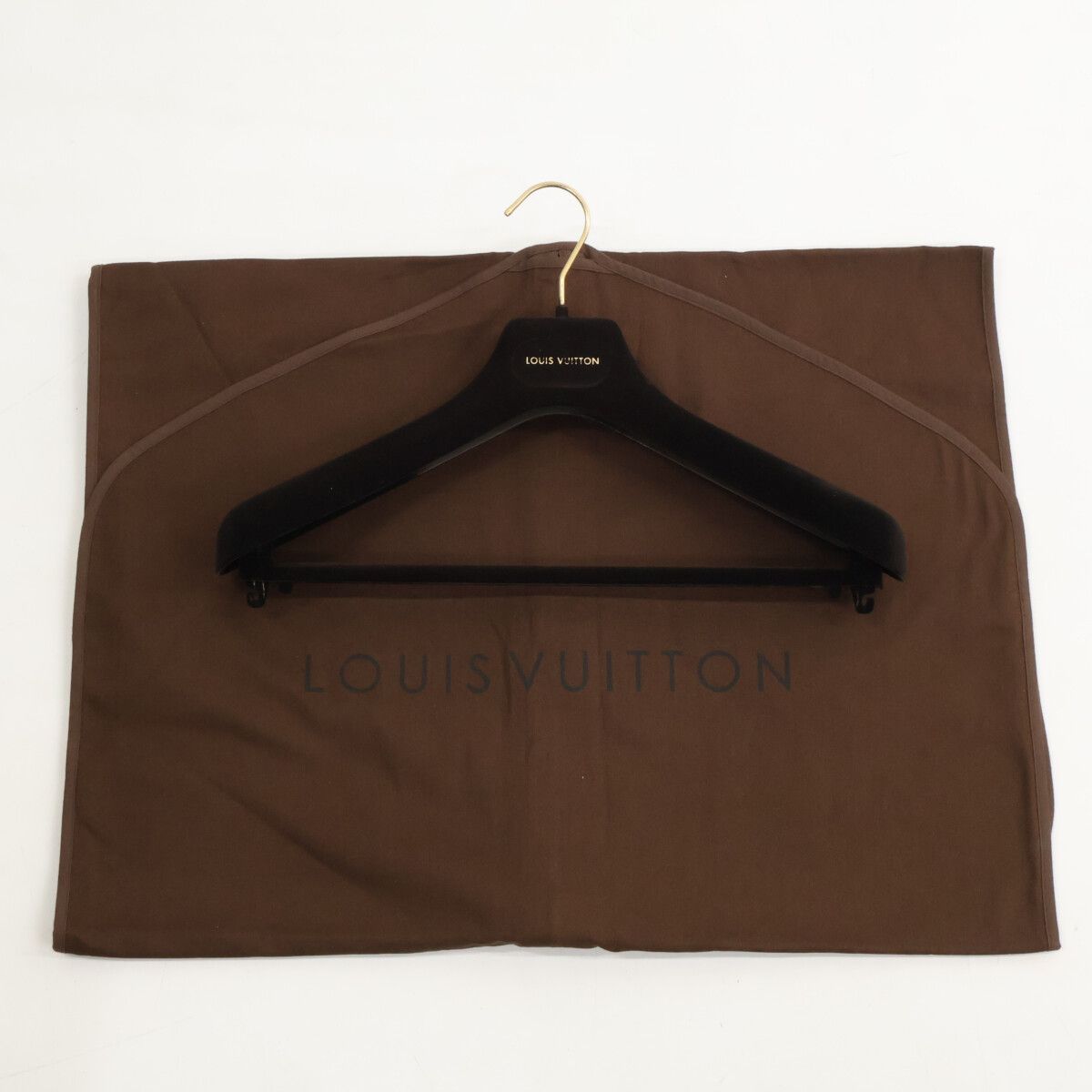 Louis Vuitton Cashmere Chesterfield 48 Jacket — view 9
