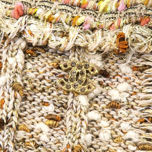 Chanel Cardigan Beige — view 3