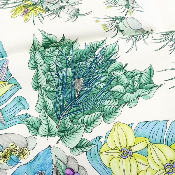 Hermes Carre 90 Scarf — view 5