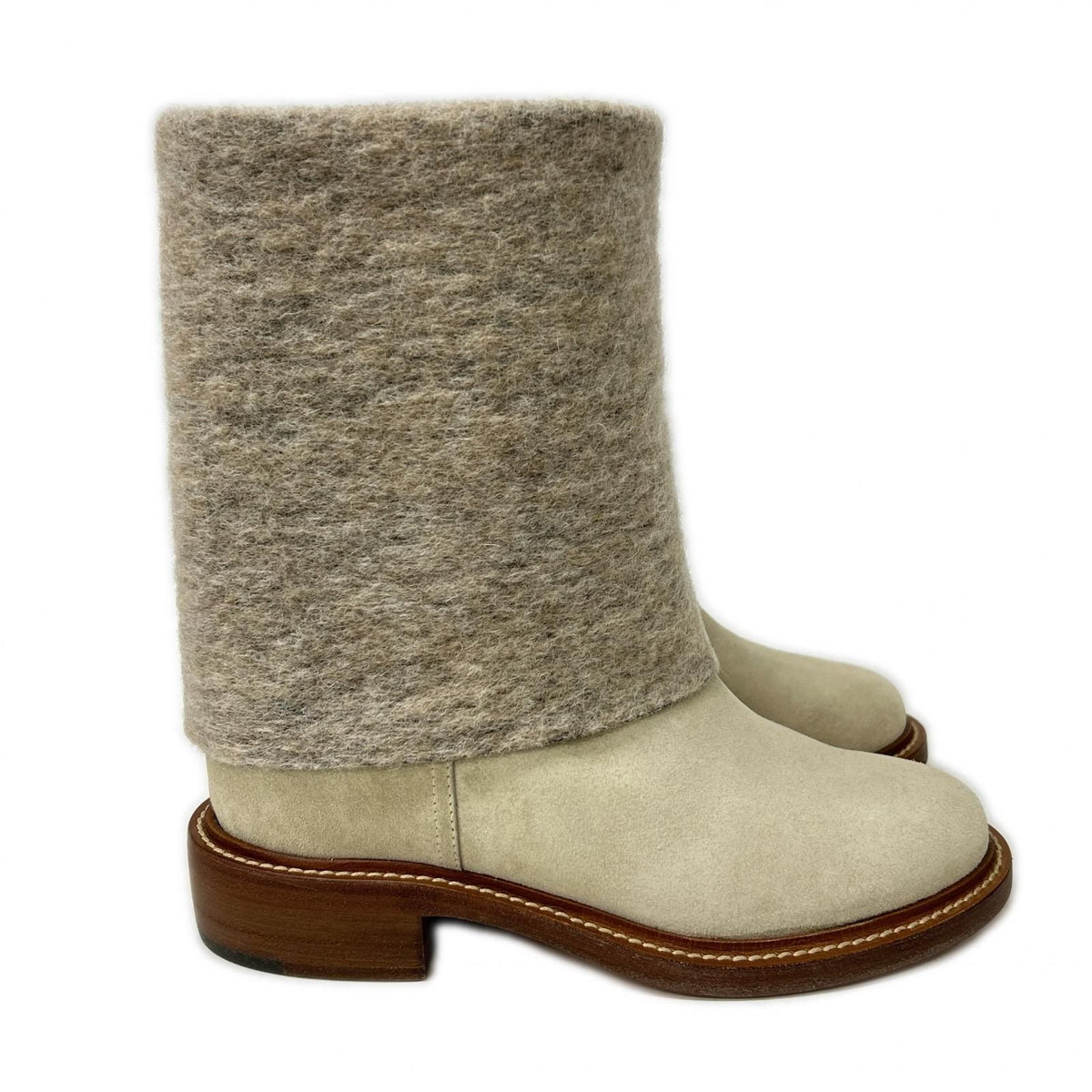 Chanel 14B CC Logo Wool Suede Contrast Boots 39C — view 4