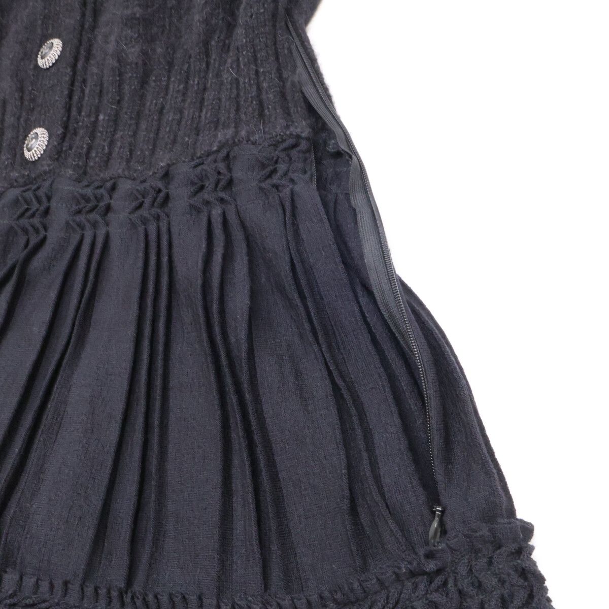 Chanel CC Button Cashmere Blend Knit Contrast 38 Sweater — view 8