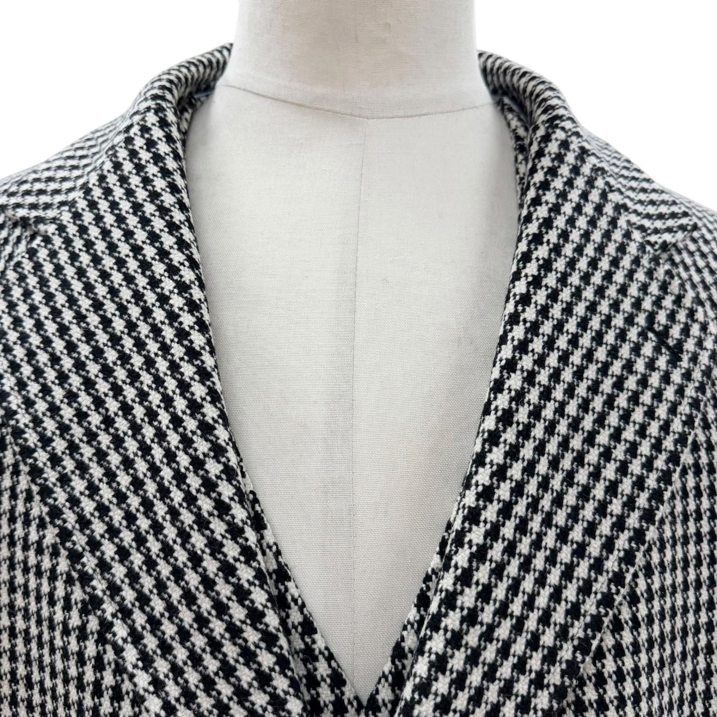 Gucci Cashmere Blend Interlocking Button Houndstooth Pattern Vest Set — view 2