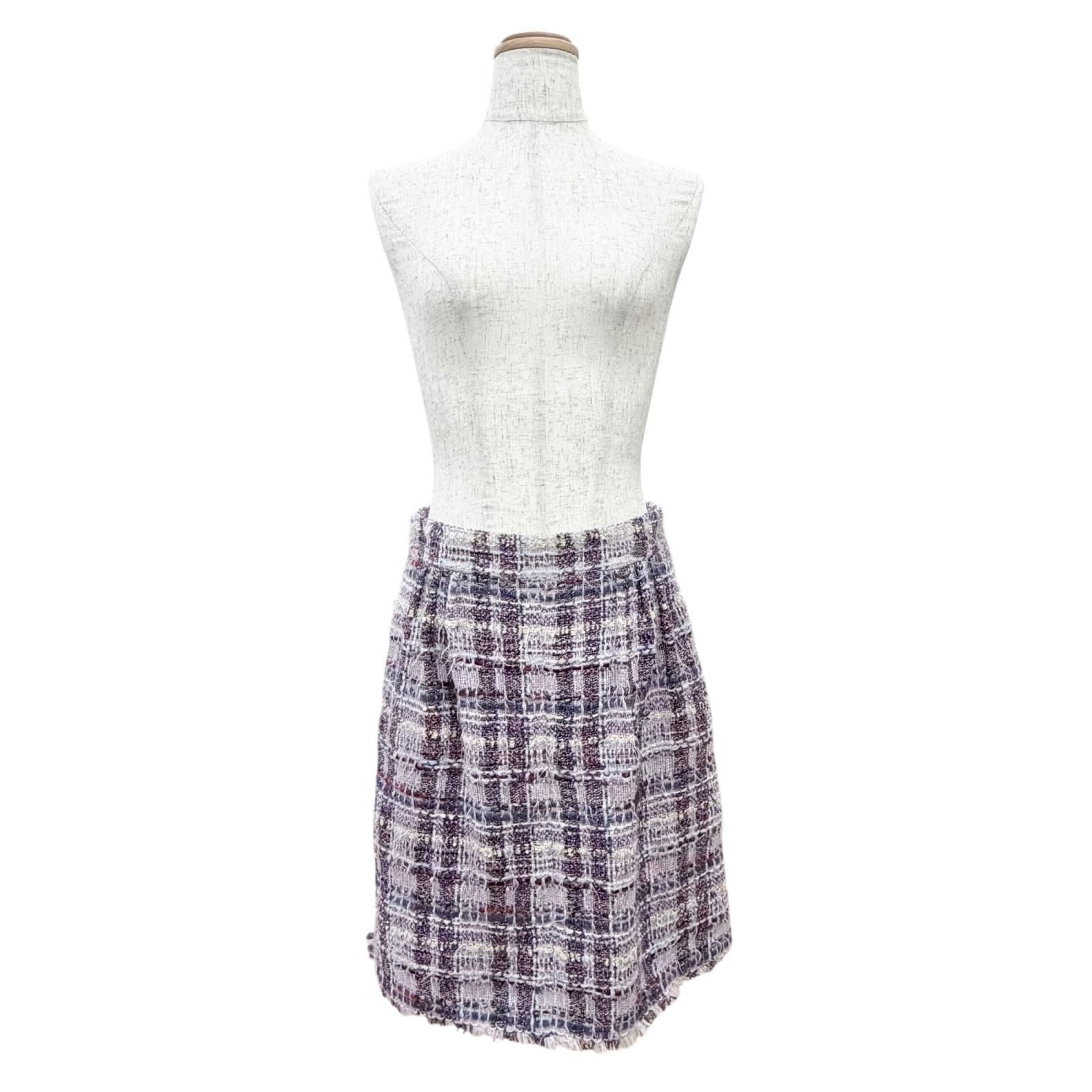 Chanel Coco Button Lame Thread Sequins Mohair Blend Tweed Skirt Purple 36 — view 2