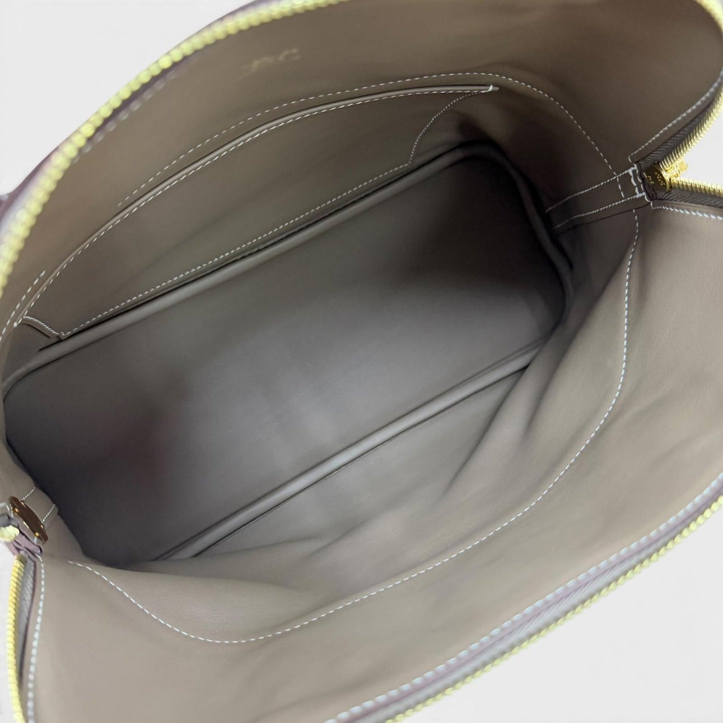 Hermes Bolide 31 Taurillon Clemence Etoupe Gold Handbag — view 6