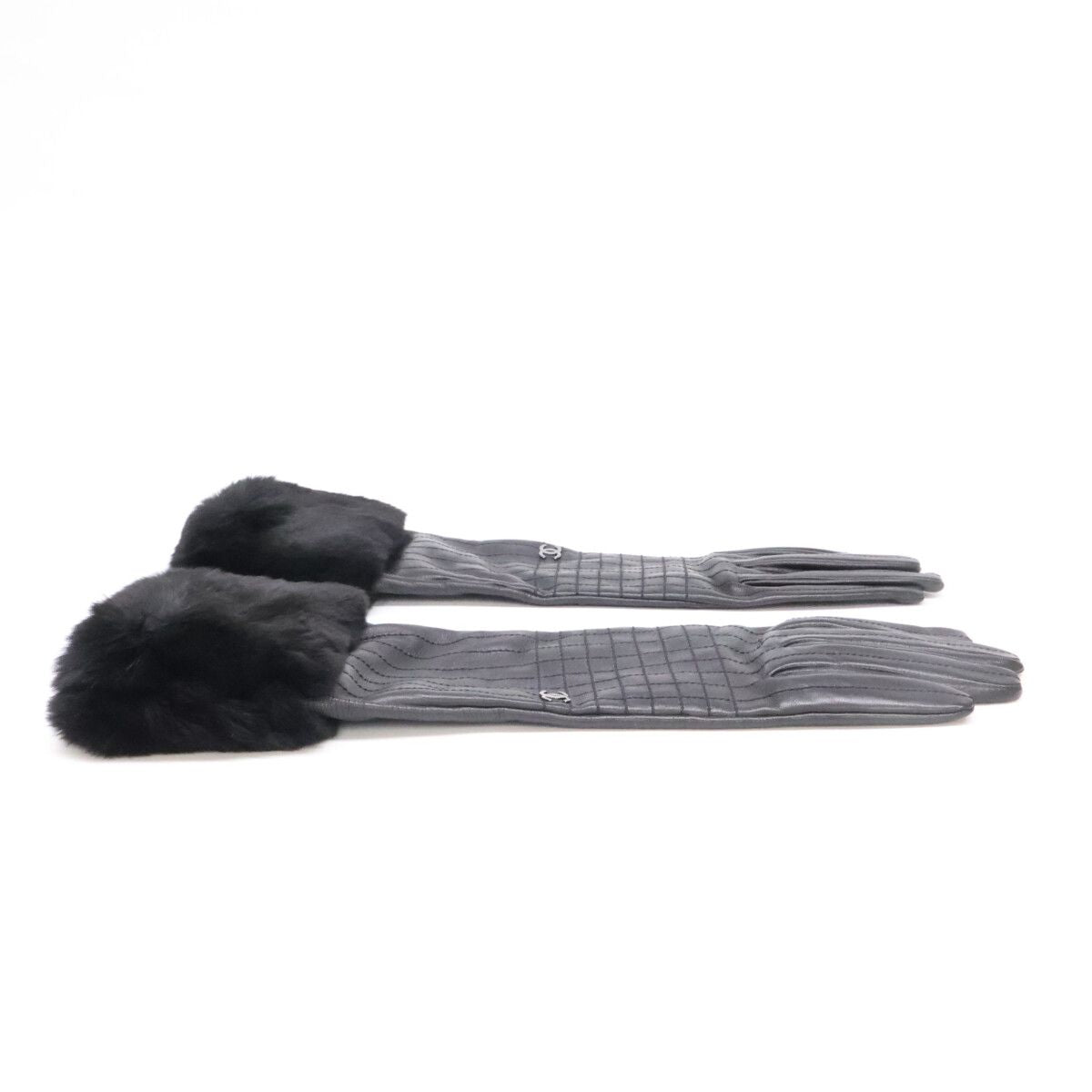 Chanel CC Logo Rabbit Fur Sheep Leather Gloves — view 2