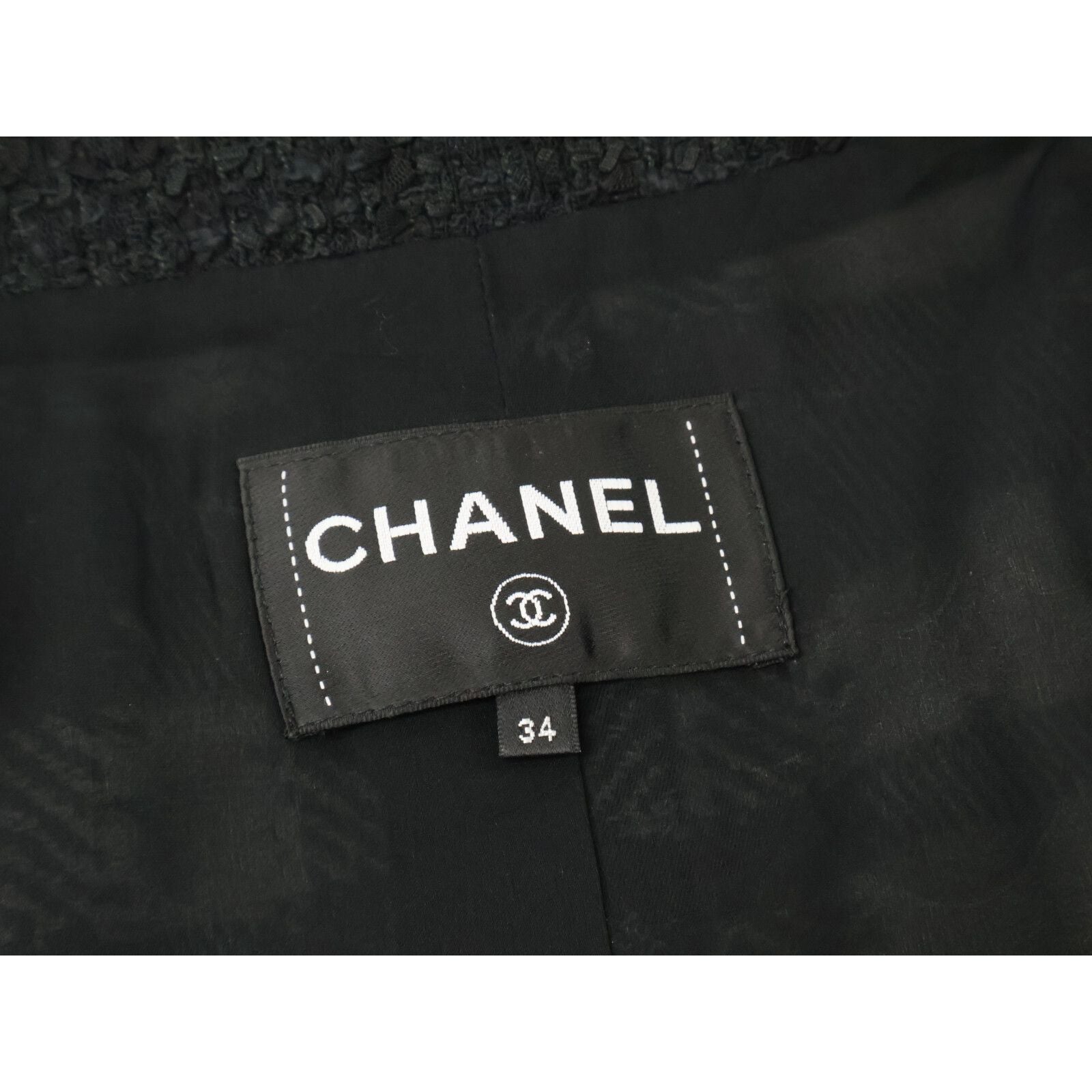 Chanel CC Logo Button Tweed Collarless Jacket 34 — view 5