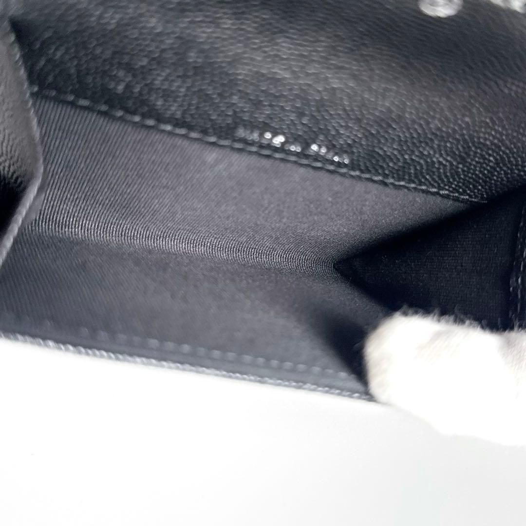 Chanel 19 Card Case Caviar Leather Black — view 4