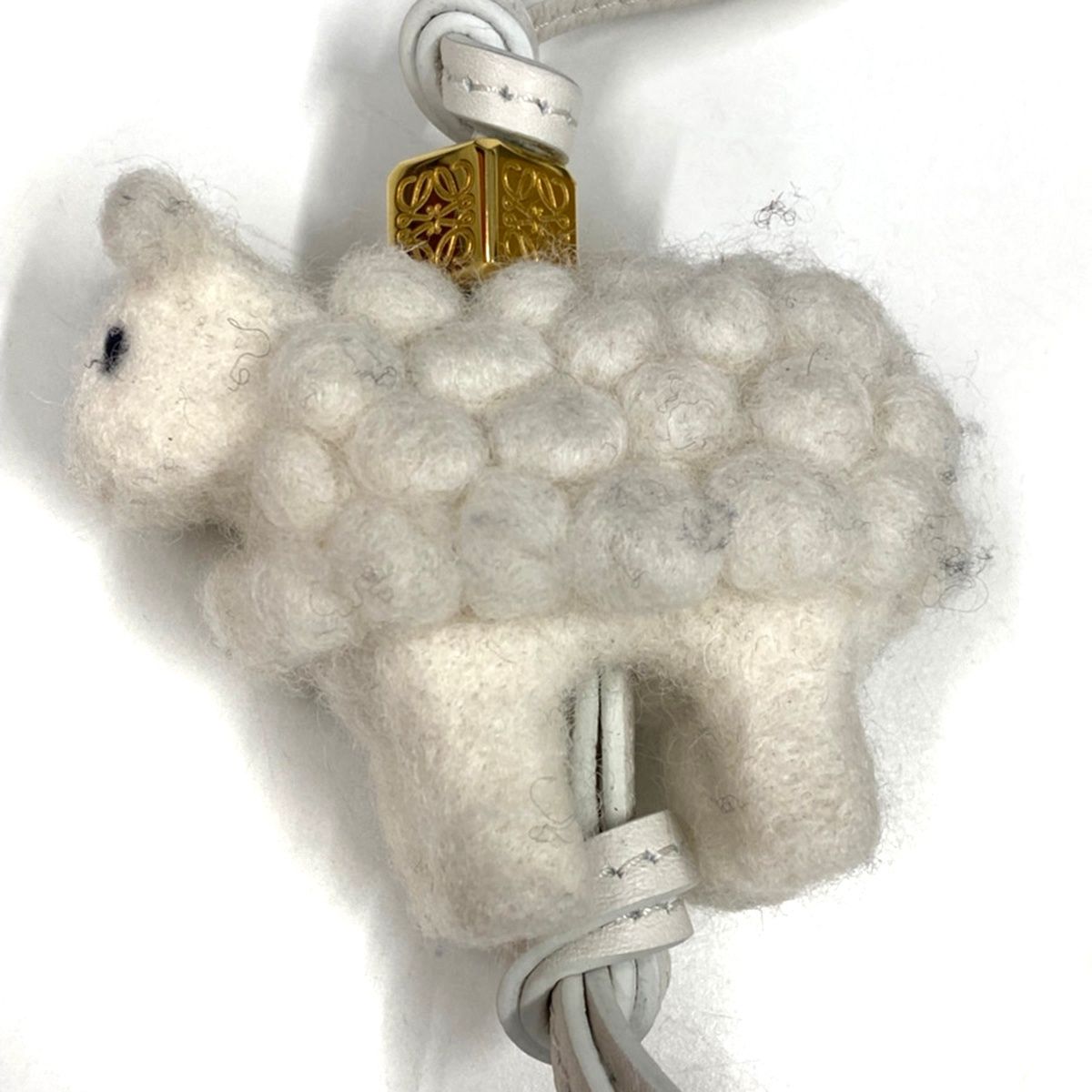 Loewe Sheep Felt Bag Charm White — view 6