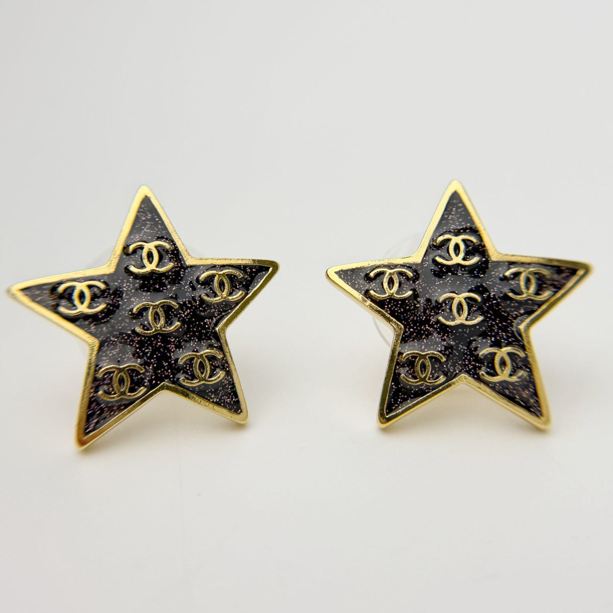 Chanel Star CC Logo Earrings Plated Gold Black Vintage — view 3