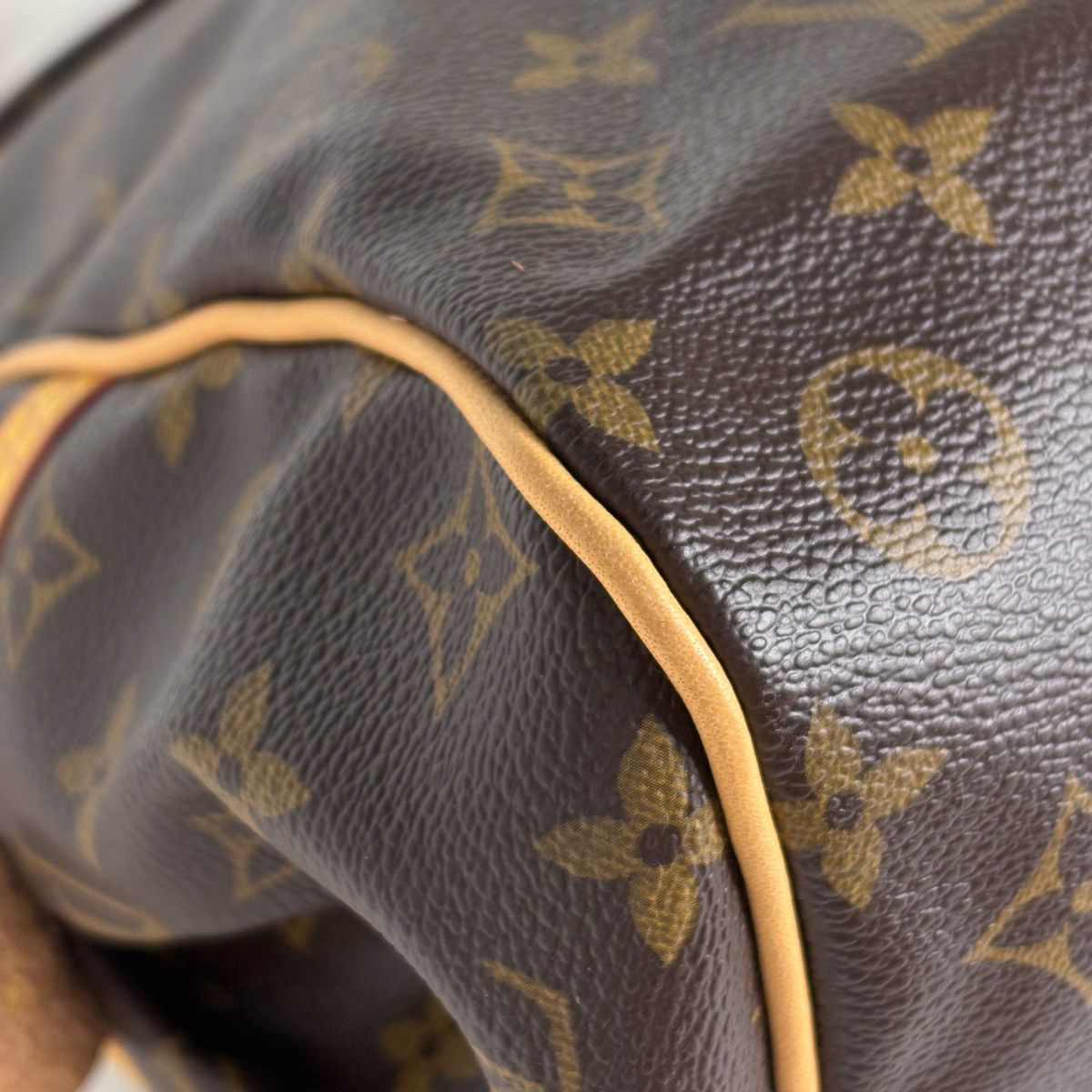 Louis Vuitton Montorgueil GM Tote Handle Monogram Brown — view 3