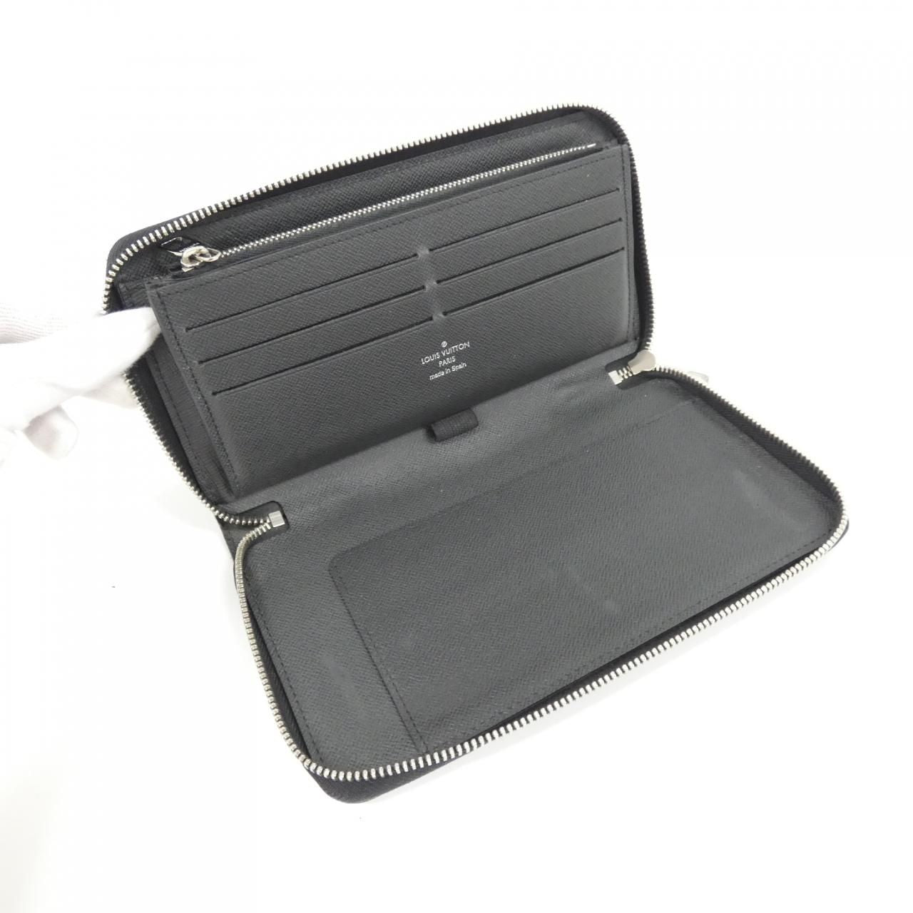Louis Vuitton Taiga Zippy Oh Wallet — view 7