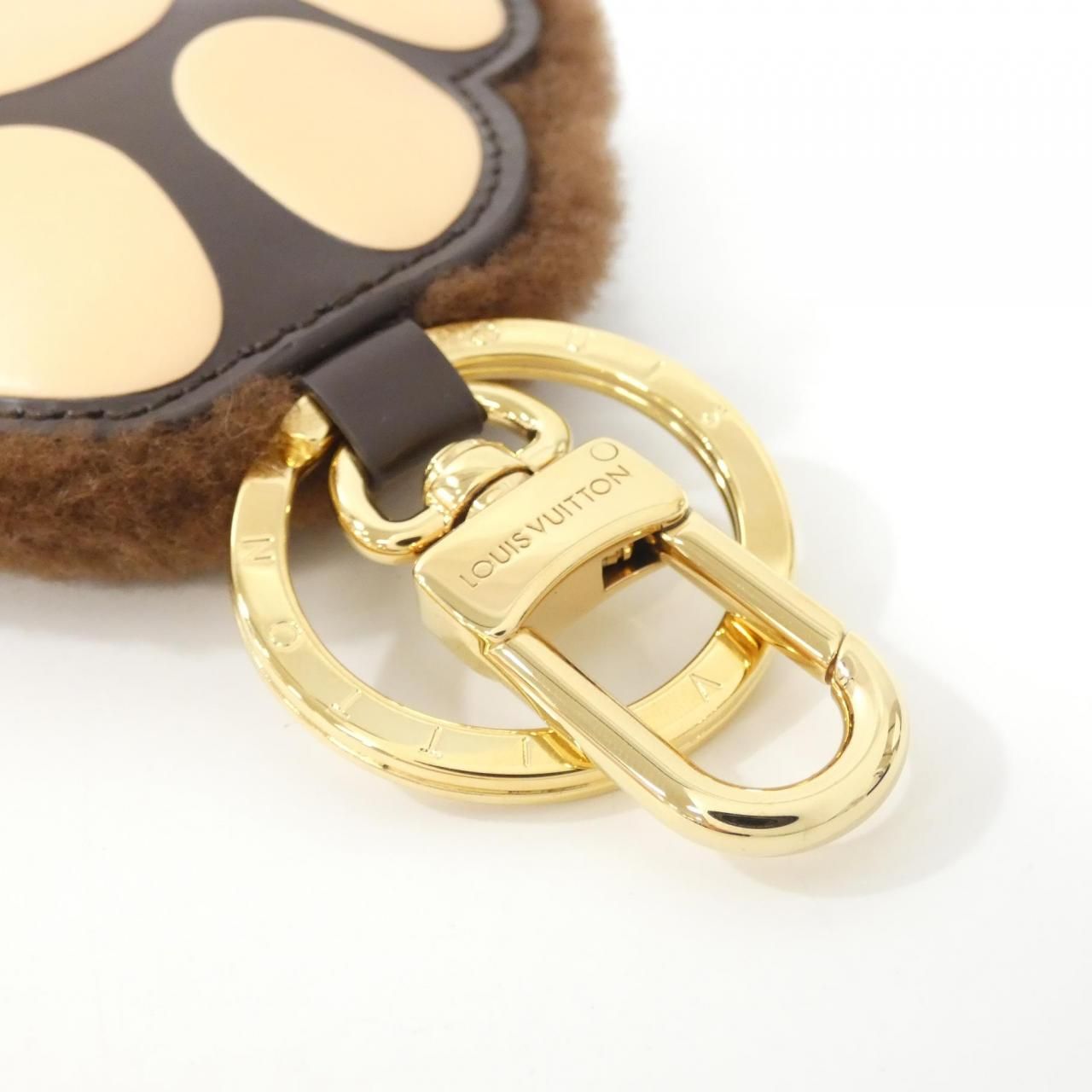 Louis Vuitton Key Holder LV Pau Keyring — view 3