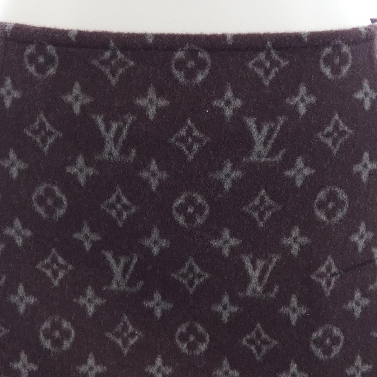 Louis Vuitton Monogram tan miniskirt Skirt — view 5