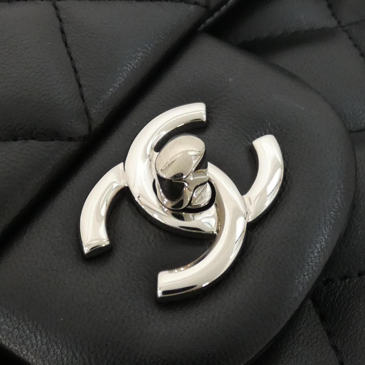 Chanel Shoulder Bag Black — view 7