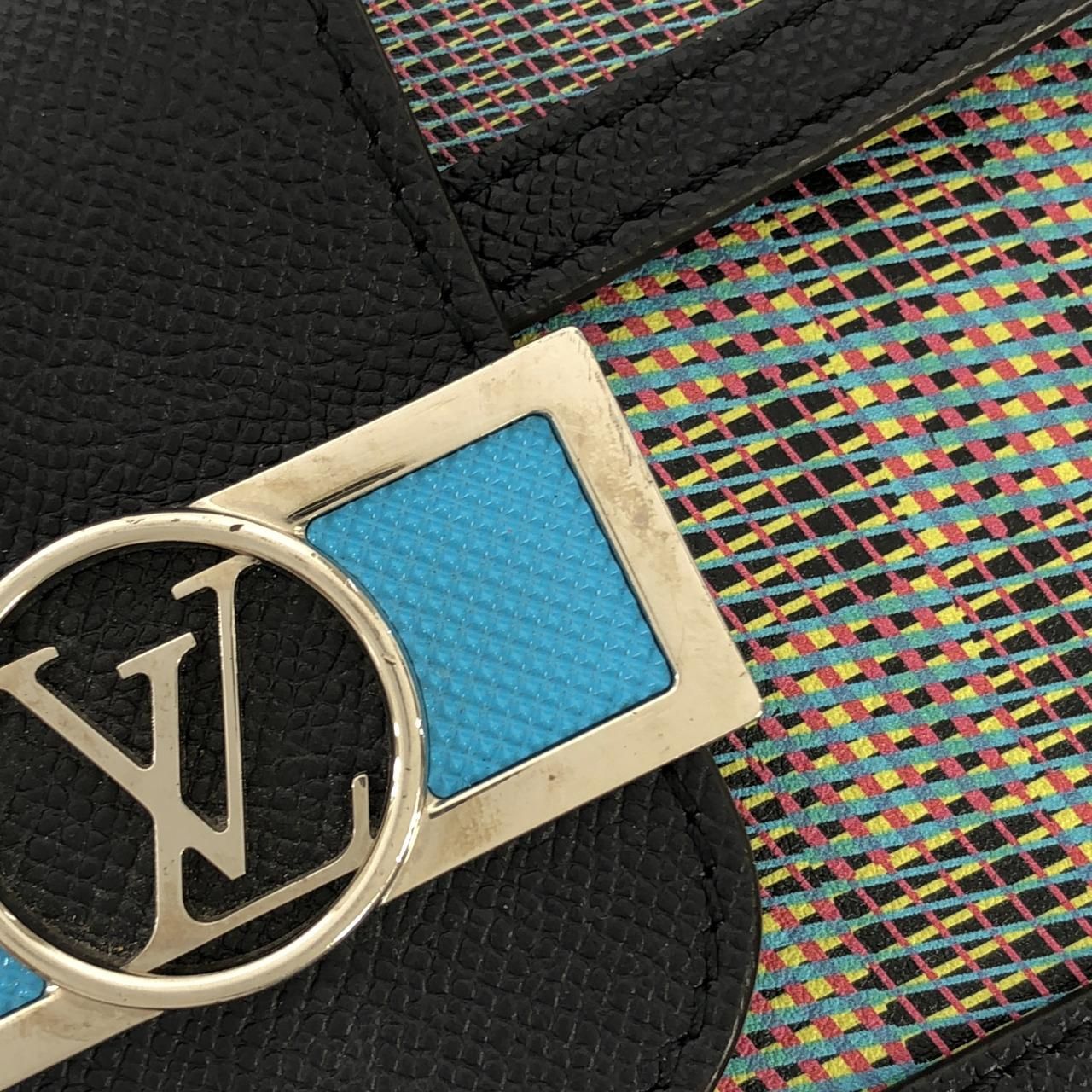 Louis Vuitton Monogram LV Pop Dauphine Mini Shoulder — view 4