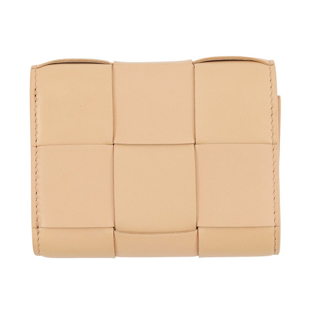 Bottega Veneta Trifold Wallet Maxi Intrecciato Cassette Leather Beige — view 3