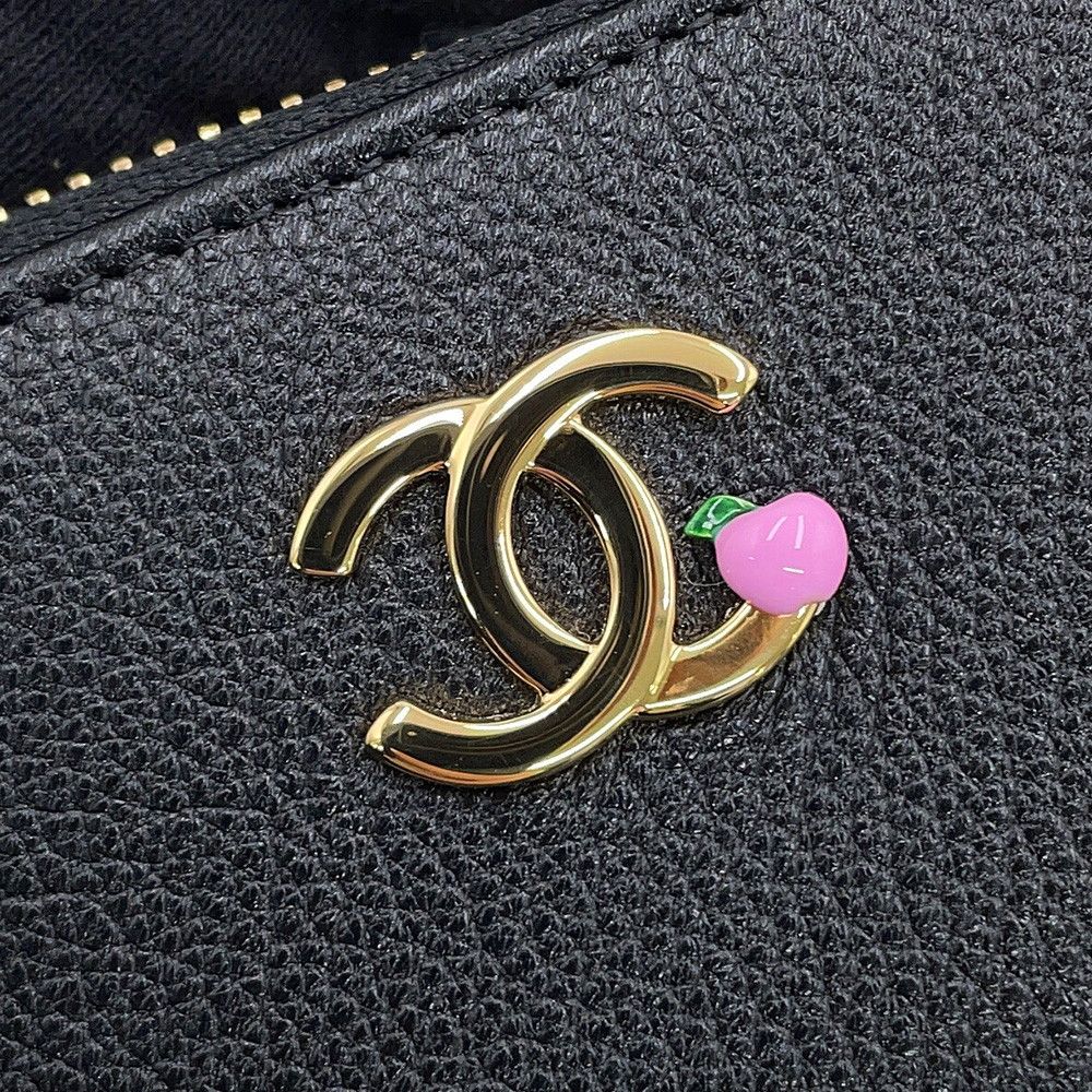 Chanel Coin Case CC Logo Apple Motif Zip Purse Goatskin Wallet Black — view 5