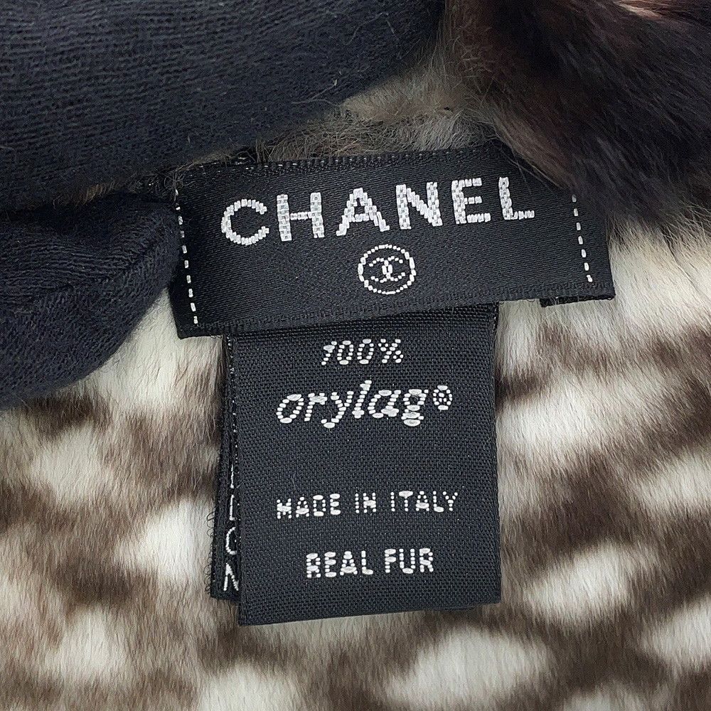 Chanel Scarf CC Logo Orirug — view 4