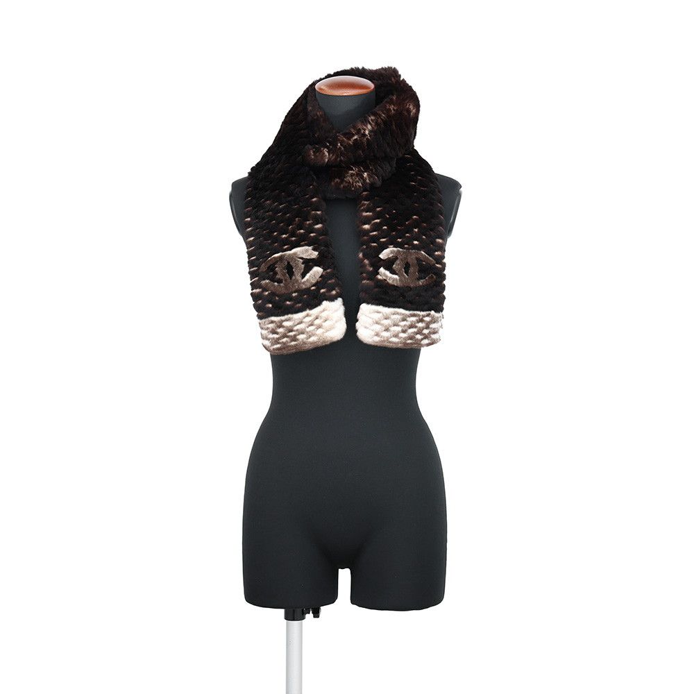 Chanel Scarf CC Logo Orirug — view 3