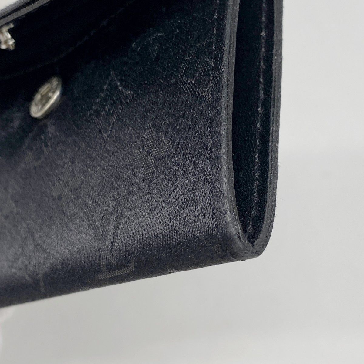 Louis Vuitton Coin Case Monogram Satin Porte-Monnaie Noir — view 5