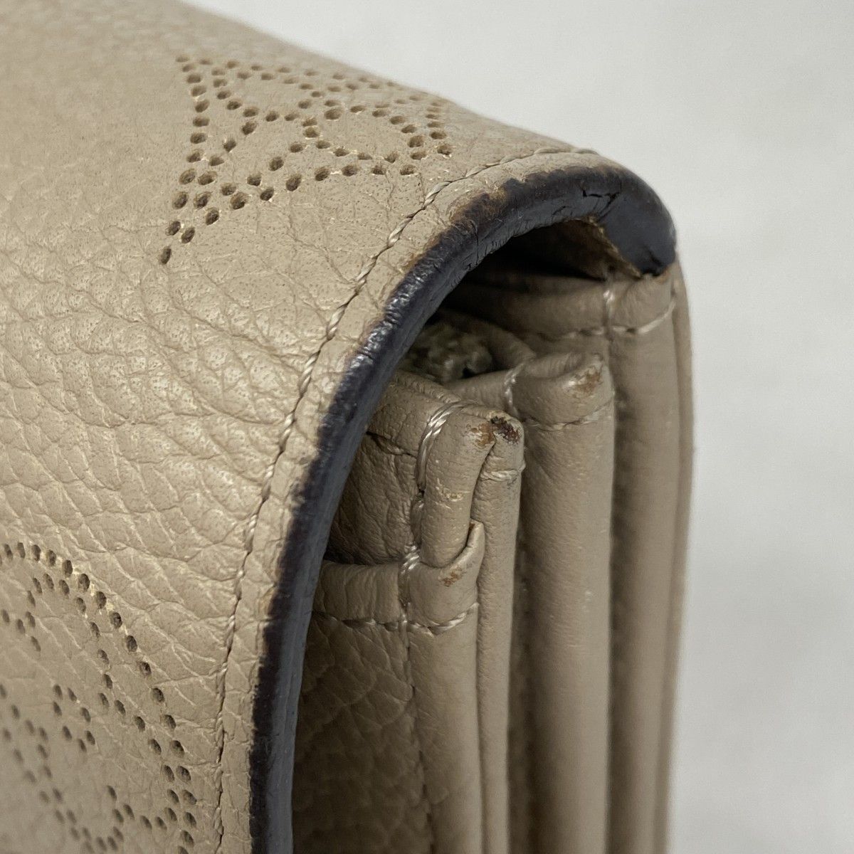 Louis Vuitton Wallet Mahina Portefeuille Iris Galle — view 6