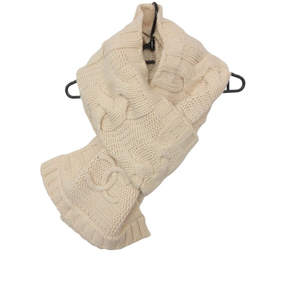 Chanel Scarf CC Logo Cashmere Knit Manknit White Sweater — view 3