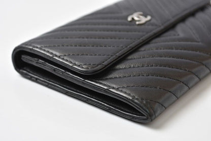 Chanel Wallet Bifold Fold Chez Blanc Stitch Black — view 5