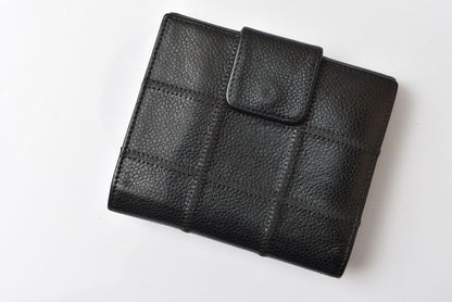 Chanel Bifold Wallet Vintage Chocolate Bar Hook CC Logo Black Leather Compact — view 4