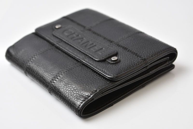 Chanel Bifold Wallet Vintage Chocolate Bar Hook CC Logo Black Leather Compact — view 6