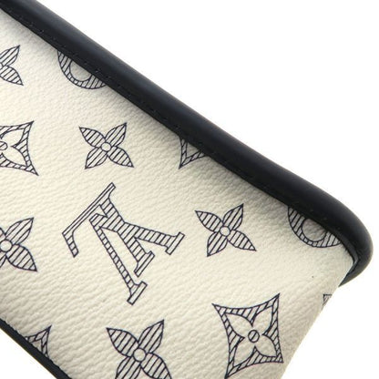 Louis Vuitton Savannah Messenger BB — view 4