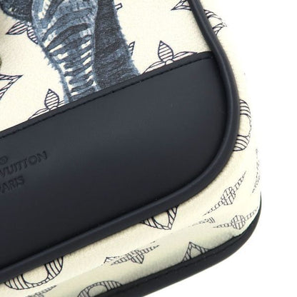 Louis Vuitton Savannah Messenger BB — view 8