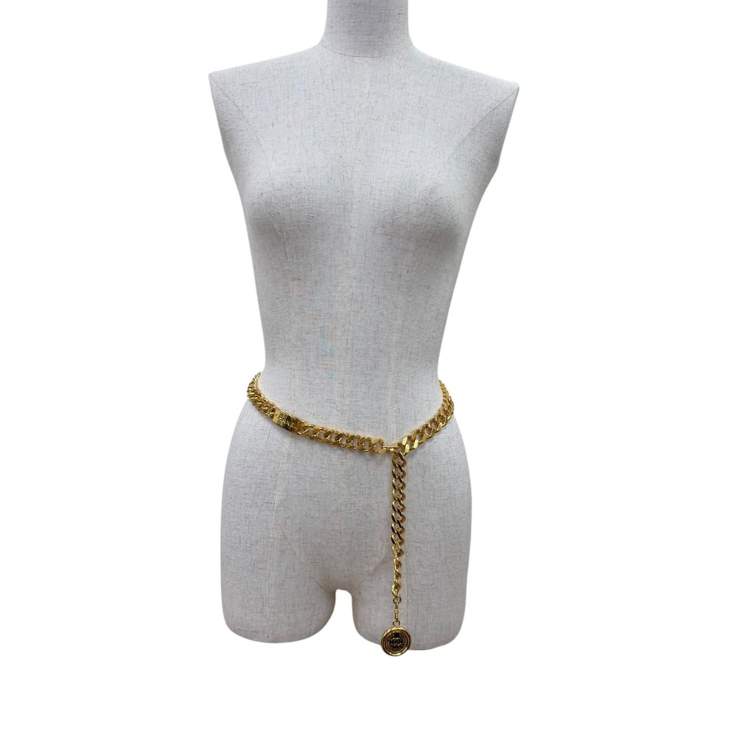 Chanel Vintage Metal 31 Rue Cambon CC Logo Chain Belt Gold Plated — view 3